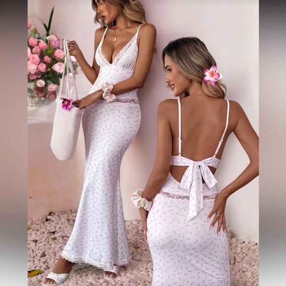 White Floral Maxi Dress with Bow Back - Picture 2 of 10